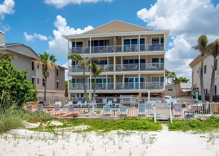 Indian Rocks Beachside Pool & Steps To Apartamento *