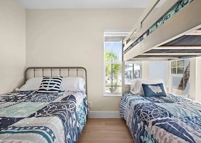 Apartamento Indian Rocks Beachside Pool & Steps To