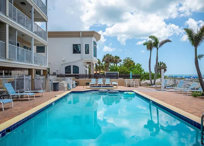 Indian Rocks Beachside Pool & Steps To Apartamento *